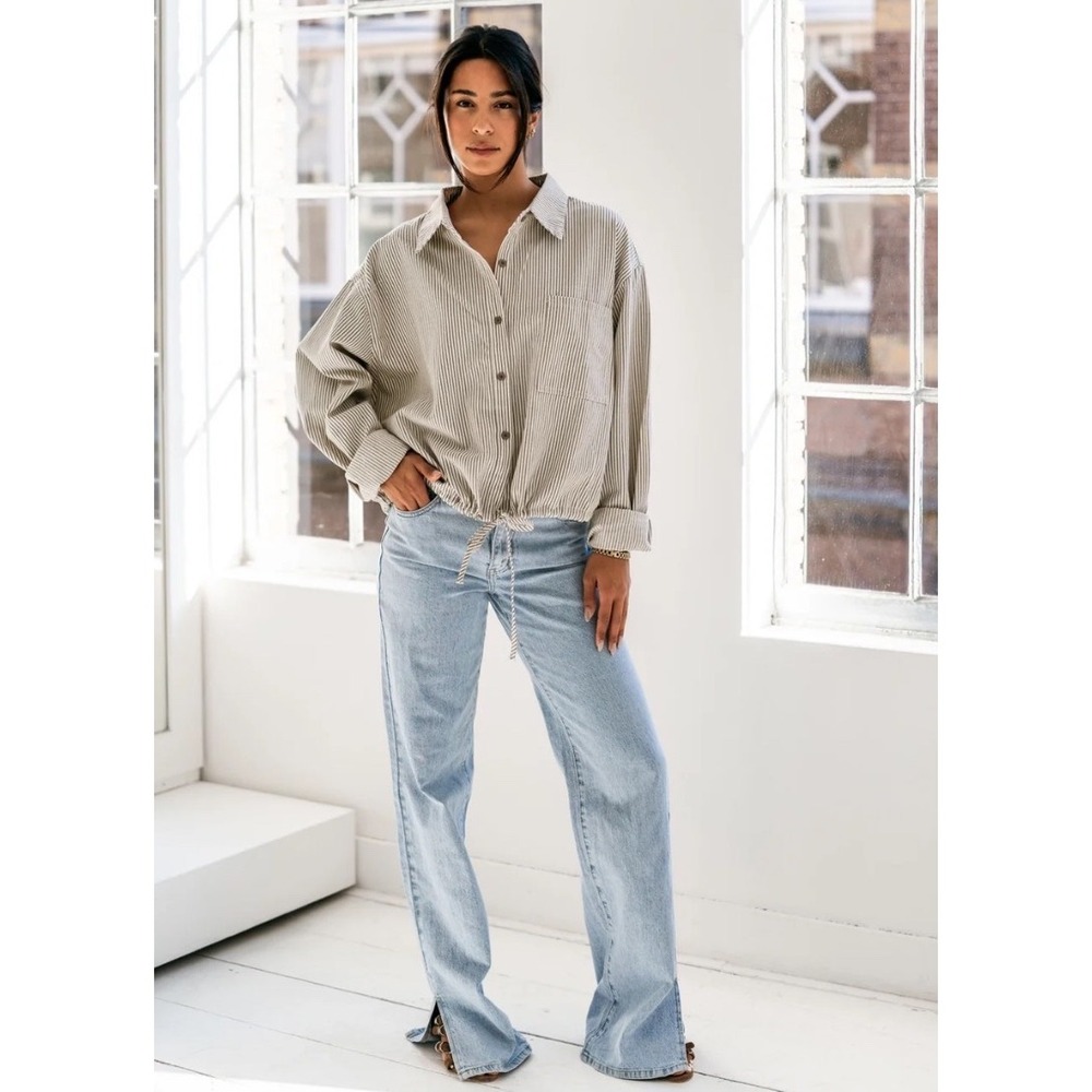 Redial Lou Light Wash High Waisted Straight Leg Slit Hem Jeans Size 27